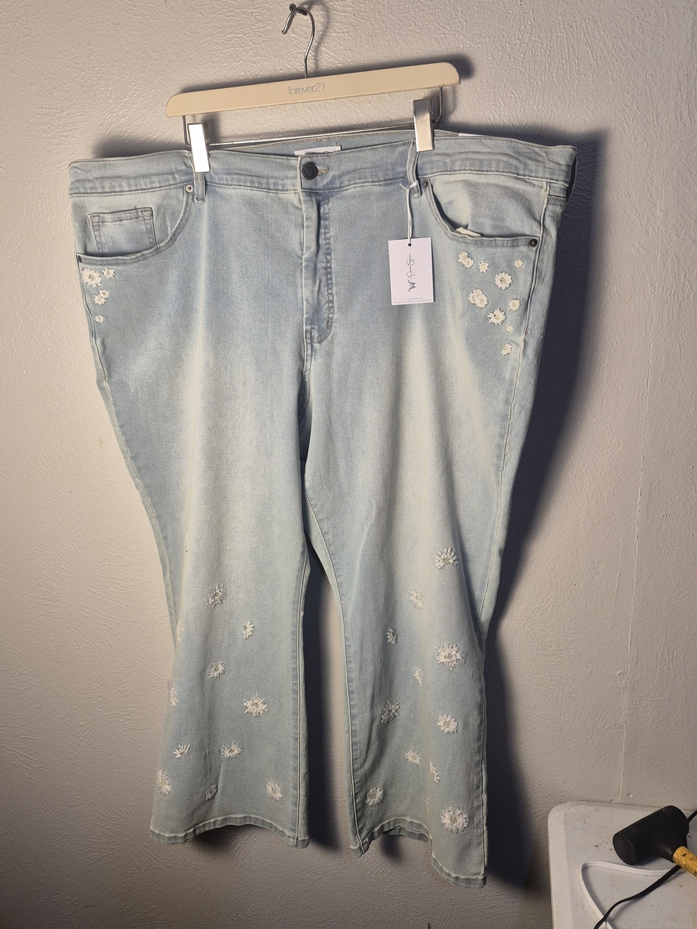 Jessica Simpson Light Blue High-Rise Jeans with White Daisy Embroidery - Picture 5 of 5